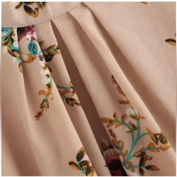 Macy’s Floral Chiffon Pleated Blouse - Picture 2 of 8